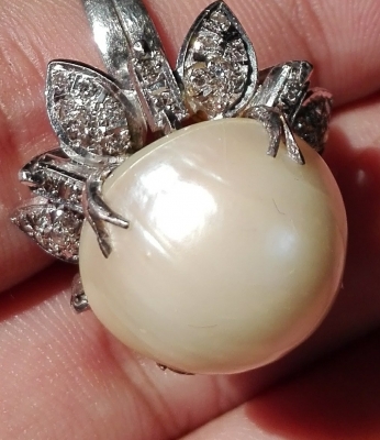 ขายแหวนไข่มุกล้อมเพชร ขายแหวนไข่มุกล้อมเพชร