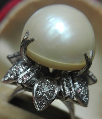 ขายแหวนไข่มุกล้อมเพชร ขายแหวนไข่มุกล้อมเพชร