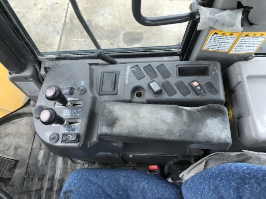 Hitachi ZW310-A ปี 2012 บุ้งกี๋ 4.5 คิว จากญี่ปุ่น สวยสดงดงามมากครับ