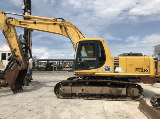 Komatsu PC210-6E ปี 2000 นำเข้าจากญี่ปุ่น สภาพสวย มีไลน์หัวกระแทก Komatsu PC210-6E ปี 2000 นำเข้าจากญี่ปุ่น สภาพสวย มีไลน์หัวกระแทก