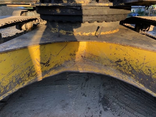 ขาย 695,000 KOMATSU PC200-5 LC สภาพ เก่านอก 2 ปี เครื่องดีปั้มแรง. โซน่า เอวแน่น. แอร์เย็น คอนโทนสั้น ไฟฟ้าครบ เอกสารเล่มทะเบียน  รถอยู่  นครปฐม  090-772-3710 090-772-3708