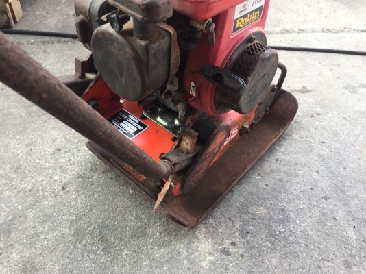 ขายเครื่องตบดินเตารีด ของROBIN