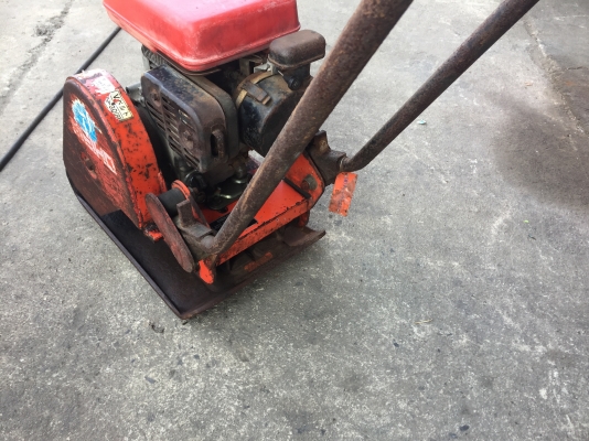 ขายเครื่องตบดินเตารีด ของROBIN