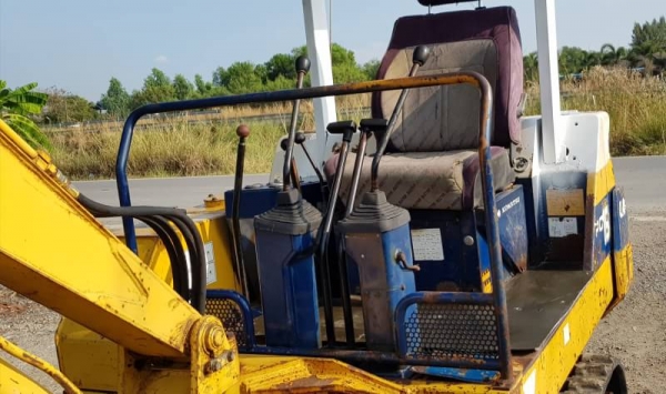 ขายด่วนรถแบคโฮKOMATSUโคมัสซูรุ่นยอดนิยมสวยๆPC15-6เครื่องโคมัสซู3D75เครื่องดีปั่มแรงรถนอกเพิ่งนำเข้ามาใหม่ยังไม่เคยใช้งานในเมืองไทยเลย ขายด่วนรถแบคโฮKOMATSUโคมัสซูรุ่นยอดนิยมสวยๆPC15-6เครื่องโคมัสซู3D75เครื่องดีปั่มแรงรถนอกเพิ่งนำเข้ามาใหม่ยังไม่เคยใช้งานในเมืองไทยเลย