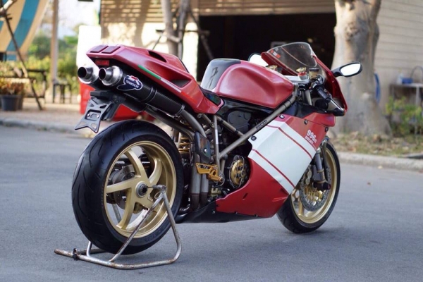 ร้าน  วุฒิ นนบุรี     ขาย   Ducati 996 Biposto สปอร์ตคาสสิค ครัชแห้ง
