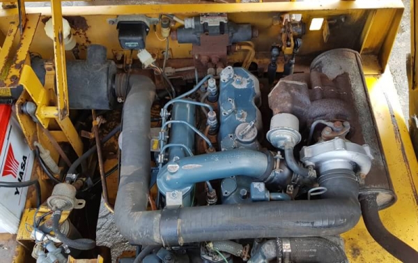 ขายด่วนรถยกตักเอวอ่อนTCMHL810Aตักยก2.5ตันยกสูง3เมตรรถขับเคลื่อน4ล้อเกียร์ท็อกโลฮายรถนอกเพื่งนำเข้ามายังไม่เคยใช้งานในเมืองไทยเลย