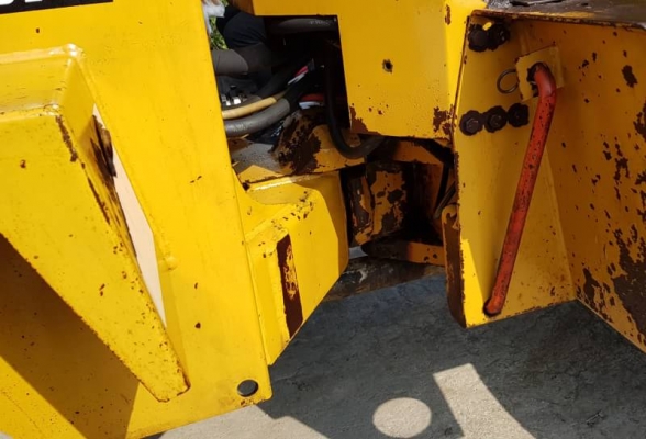 ขายด่วนรถยกตักเอวอ่อนTCMHL810Aตักยก2.5ตันยกสูง3เมตรรถขับเคลื่อน4ล้อเกียร์ท็อกโลฮายรถนอกเพื่งนำเข้ามายังไม่เคยใช้งานในเมืองไทยเลย