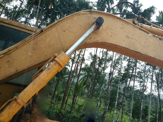 รถแบคโฮ KOMATSU PC 120 - 3. , ( มี ขาย 2 คัน. ) สนใจติดต่อ 081 - 6079515 รถแบคโฮ KOMATSU PC 120 - 3. , ( มี ขาย 2 คัน. ) สนใจติดต่อ 081 - 6079515