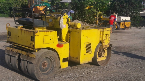 รถบด JV40C เก่านอกใช้มา 5 เดือนราคา 270,000 รถ กทม.