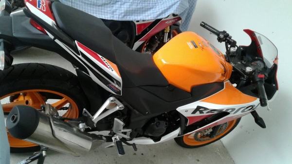 ขายถูกและแถมเพียบ!! ฮอนด้า ซีบีอาร์300อาร์ ลาย REPSOL/ตัวท็อป เบล็คABS เจ้าของขายเอง สภาพใหม่!! ขายถูกและแถมเพียบ!! ฮอนด้า ซีบีอาร์300อาร์ ลาย REPSOL/ตัวท็อป เบล็คABS เจ้าของขายเอง สภาพใหม่!!