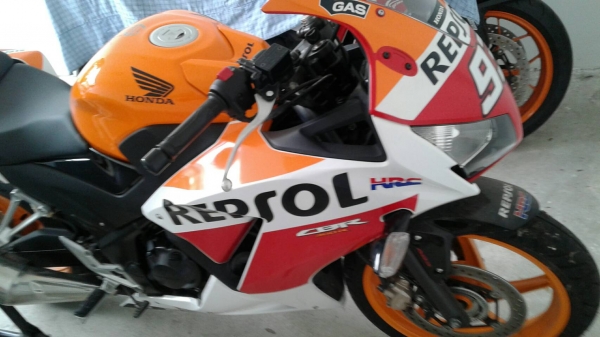 ขายถูกและแถมเพียบ!! ฮอนด้า ซีบีอาร์300อาร์ ลาย REPSOL/ตัวท็อป เบล็คABS เจ้าของขายเอง สภาพใหม่!! ขายถูกและแถมเพียบ!! ฮอนด้า ซีบีอาร์300อาร์ ลาย REPSOL/ตัวท็อป เบล็คABS เจ้าของขายเอง สภาพใหม่!!