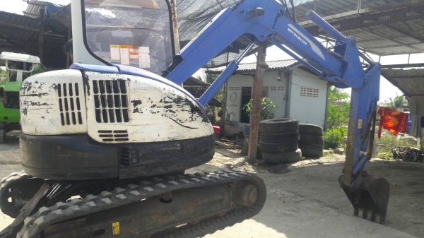 ขายรถขุด MITSUBISHI รุ่น mm40sr-3คอนโทรลน้ำมัน ปั้มนิ้ว เก่านอกขายถูก 330,000บาท ขายรถขุด MITSUBISHI รุ่น mm40sr-3คอนโทรลน้ำมัน ปั้มนิ้ว เก่านอกขายถูก 330,000บาท