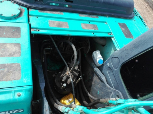 ขายรถขุดไฮดรอลิค Kobelco รุ่น 8 Super ขายรถขุดไฮดรอลิค Kobelco รุ่น 8 Super