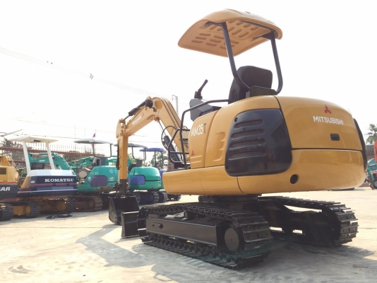 รถขุด Mitsubishi MM35T มือสอง นำเข้าจากญี่ปุ่น พร้อมใช้งาน