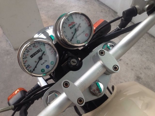 Stallions Centaur Siam 70s สีเหลือง ครีม รถ6 เดือน ปี2017โฉมปัจจุบัน สวย