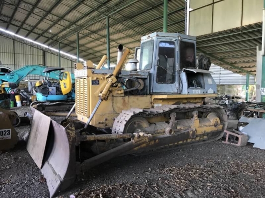 ขาย. 695,000  แท๊กเตอร์. D5D. เกียร์ท๊อก. ตีนไก่. ตู้เก๋ง. สภาพเก่านอก เครื่องดี. ปั้มแรง. โซน่า เฟลม. สวย. สภาพพร้อมใช้. เอกสารอินวอยร์  รถอยู่นครปฐม โทร 092-5956777 ยุ