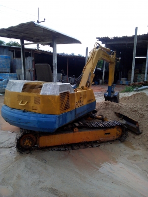 รถแบคโฮ โคมัทสุ pc 40-5