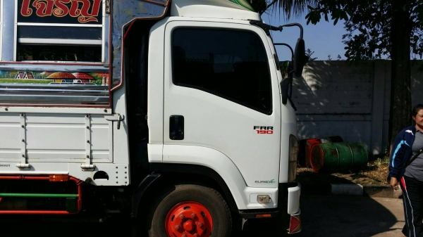 Isuzu FRR190 ปี55 พร้อมหลังคาโดยสาร ยาว5.5ม สีเดิมบางนางบวช เล่มพร้อม Isuzu FRR190 ปี55 พร้อมหลังคาโดยสาร ยาว5.5ม สีเดิมบางนางบวช เล่มพร้อม