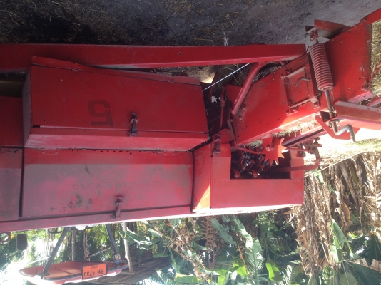 ขาย เครื่องอัดฟาง new370