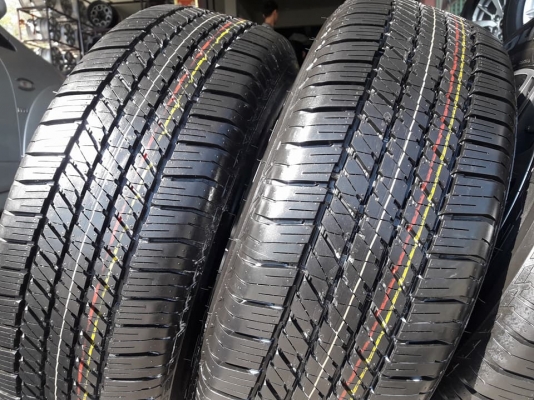 ขายล้อแม็กป้ายแดง fortuner 18" พร้อมยางปี17 สนใจติดต่อร้าน ก.เจริญการยางครับ 081-3747940