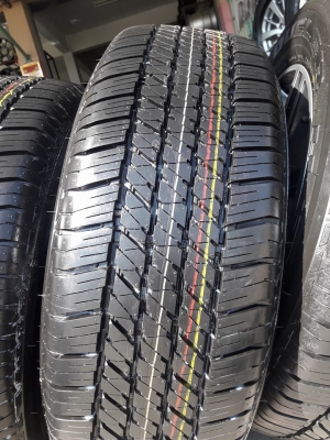 ขายล้อแม็กป้ายแดง fortuner 18" พร้อมยางปี17 สนใจติดต่อร้าน ก.เจริญการยางครับ 081-3747940