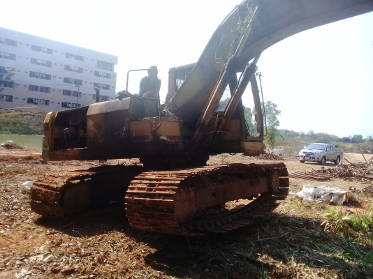 ขายรถแบคโฮ CAT 320V1