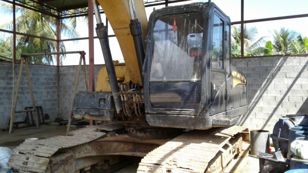 ขาย CAT320C เอกสารอินวอยซ์  ไฟฟ้าเต็ม✔️ เอวแน่น✔️  โซ่สวย✔️ ติใบ เครื่องดี ปั้มแรงดีไม่โหลด ราคา 780,000 ไม่ลด 091-0206555 อยู่นครปฐมครับ