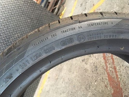CONTINENTAL ContiSportContact 5 * SSR 225/40R18 เส้นละ 6,800 บาท