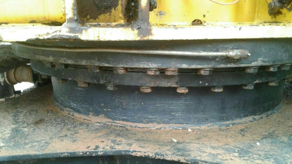 ขายรถแบคโฮ KOMATSU PC200-7 เอกสารเล่มปี 2008 ราคา 1250000