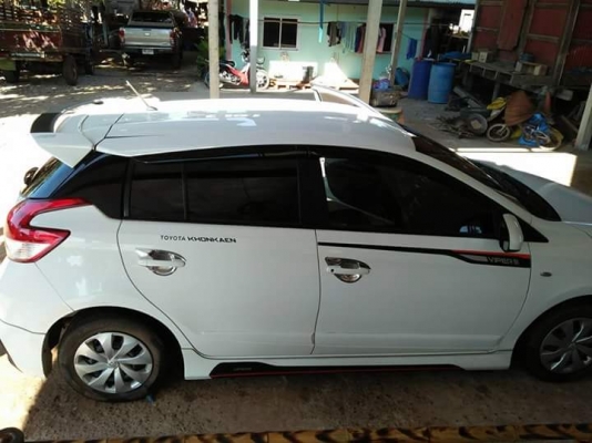 ขายด่วนรถเก๋ง Toyota Yaris ขายด่วนรถเก๋ง Toyota Yaris