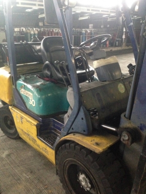 +++ ขายโฟล์คลิฟท์ KOMATSU FD30 ขนาด 3 ตัน เครื่องยนต์ดีเซล เสา 3 เมตร เกียร์ธรรมดา ยางตันครับ +++ ขายโฟล์คลิฟท์ KOMATSU FD30 ขนาด 3 ตัน เครื่องยนต์ดีเซล เสา 3 เมตร เกียร์ธรรมดา ยางตันครับ