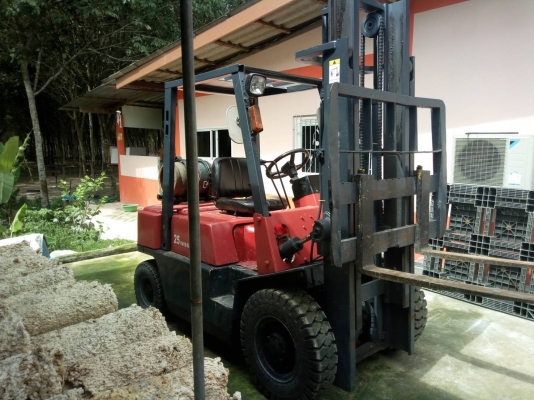 +++ ขายโฟล์คลิฟท์  NISSAN FG20  ขนาด 2  ตัน  เครื่องยนต์เบนซิน  แก๊ส  เสา 3  เมตร  เกียร์ธรรมดา  ยางตันครับ