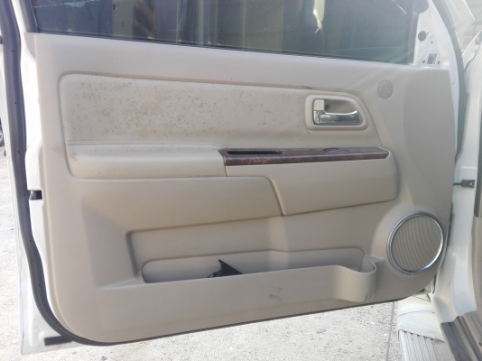 ประตูหน้า และ ประตูหลัง MU7 (รถโดนชนด้านขวา) ประตูหน้า และ ประตูหลัง MU7 (รถโดนชนด้านขวา)