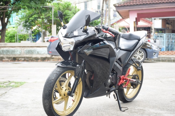Cbr 150i 2015 วิ่ง9000โล รถบ้านมือเดียว สด-ผ่อน รูดบัตรได้