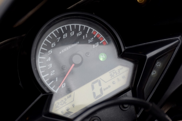 Cbr 150i 2015 วิ่ง9000โล รถบ้านมือเดียว สด-ผ่อน รูดบัตรได้