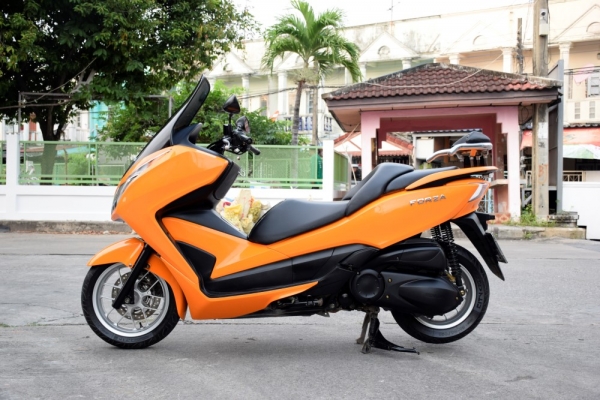 Forza 300 2014 มือเดียว สีสวยมาก