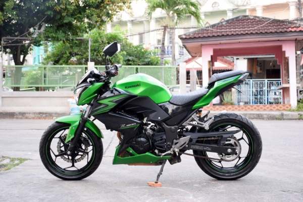 Z300 2015 รถบ้านแท้ เจ้าของคนเดียว มีของแต่ง รูดบัตรได้ Z300 2015 รถบ้านแท้ เจ้าของคนเดียว มีของแต่ง รูดบัตรได้