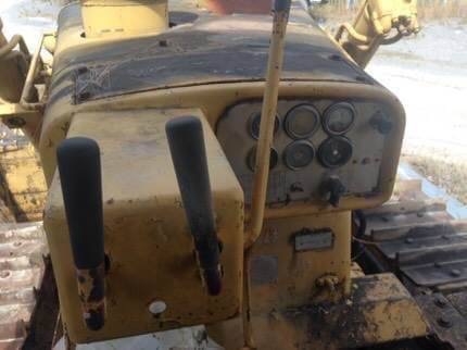 ขาย 950,000 CATTERPILAR D7G เครื่องดี เกียร์ตัดดี โช่หนา แผ่นสวย เอกสารอินวอยท์ รถอยู่  ขอนแก่น 090-772-3710 090-772-3708