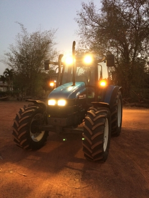 NEW HOLLAND TS90 แอร์เย็น ภายในสวย ใช้งานดี ขับสบาย NEW HOLLAND TS90 แอร์เย็น ภายในสวย ใช้งานดี ขับสบาย
