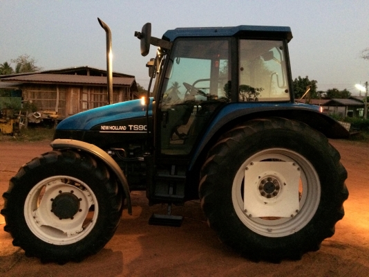 NEW HOLLAND TS90 แอร์เย็น ภายในสวย ใช้งานดี ขับสบาย NEW HOLLAND TS90 แอร์เย็น ภายในสวย ใช้งานดี ขับสบาย