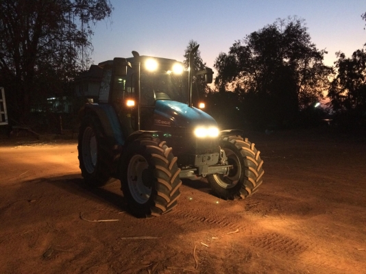 NEW HOLLAND TS90 แอร์เย็น ภายในสวย ใช้งานดี ขับสบาย NEW HOLLAND TS90 แอร์เย็น ภายในสวย ใช้งานดี ขับสบาย