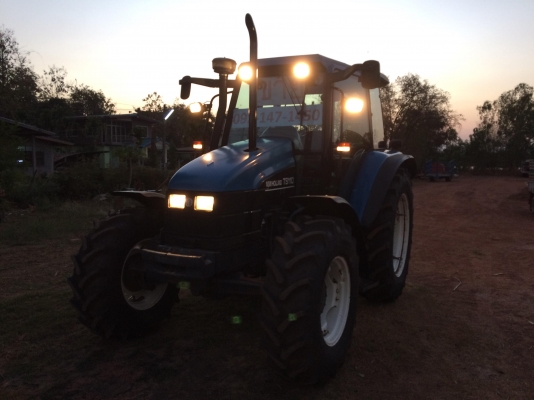 NEW HOLLAND TS110 แอร์เย็น เพลงเพราะ ภายในสวย ใช้งานดี ขับสบาย NEW HOLLAND TS110 แอร์เย็น เพลงเพราะ ภายในสวย ใช้งานดี ขับสบาย