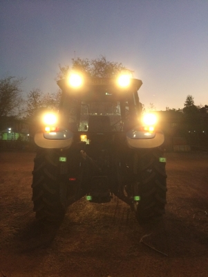 NEW HOLLAND TS110 แอร์เย็น เพลงเพราะ ภายในสวย ใช้งานดี ขับสบาย NEW HOLLAND TS110 แอร์เย็น เพลงเพราะ ภายในสวย ใช้งานดี ขับสบาย