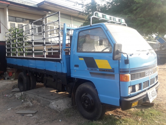 ISUZU NKR110แรงม้า รถห้างแท้( ลูกค้าซำสูงรับรถไปวิ่งอ้อยแล้วคับ ขอให้ได้รับเงินแสนเงินล้านนะคับ))ดาว ISUZU NKR110แรงม้า รถห้างแท้( ลูกค้าซำสูงรับรถไปวิ่งอ้อยแล้วคับ ขอให้ได้รับเงินแสนเงินล้านนะคับ))ดาว
