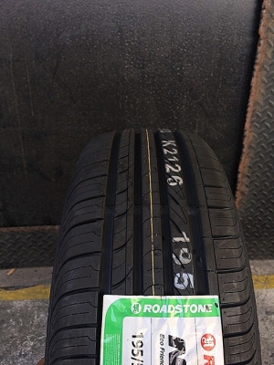 ROADSTONE NBLUE ECO 195/55R16 ราคาเส้นละ 2,250 บาท ROADSTONE NBLUE ECO 195/55R16 ราคาเส้นละ 2,250 บาท