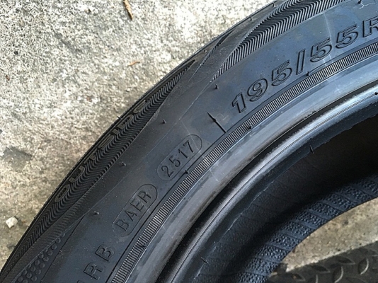 ROADSTONE NBLUE ECO 195/55R16 ราคาเส้นละ 2,250 บาท ROADSTONE NBLUE ECO 195/55R16 ราคาเส้นละ 2,250 บาท