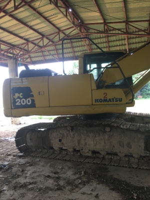 ขายรถแบ็คโฮ KOMATSU PC200-8 ด่วนครับราคาไม่แพงครับรถของผมเองไม่ผ่านคนกลางครับ