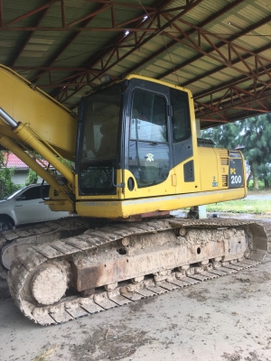 ขายรถแบ็คโฮ KOMATSU PC200-8 ด่วนครับราคาไม่แพงครับรถของผมเองไม่ผ่านคนกลางครับ