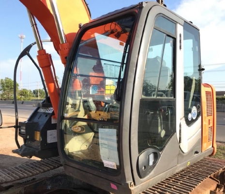 ขายรถแบคโฮ HITACHI ZX135US-3 ปี 2009 รถนอกนำเข้าเองจากญี่ปุ่น สภาพสวยพร้อมใช้งาน มีVDOการทำงานครับ ขายรถแบคโฮ HITACHI ZX135US-3 ปี 2009 รถนอกนำเข้าเองจากญี่ปุ่น สภาพสวยพร้อมใช้งาน มีVDOการทำงานครับ