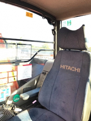 ขายรถแบคโฮ HITACHI ZX135US-3 ปี 2009 รถนอกนำเข้าเองจากญี่ปุ่น สภาพสวยพร้อมใช้งาน มีVDOการทำงานครับ ขายรถแบคโฮ HITACHI ZX135US-3 ปี 2009 รถนอกนำเข้าเองจากญี่ปุ่น สภาพสวยพร้อมใช้งาน มีVDOการทำงานครับ